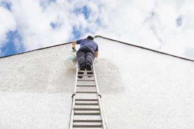 Peinture extérieure à la Vergne — façades et ravalement